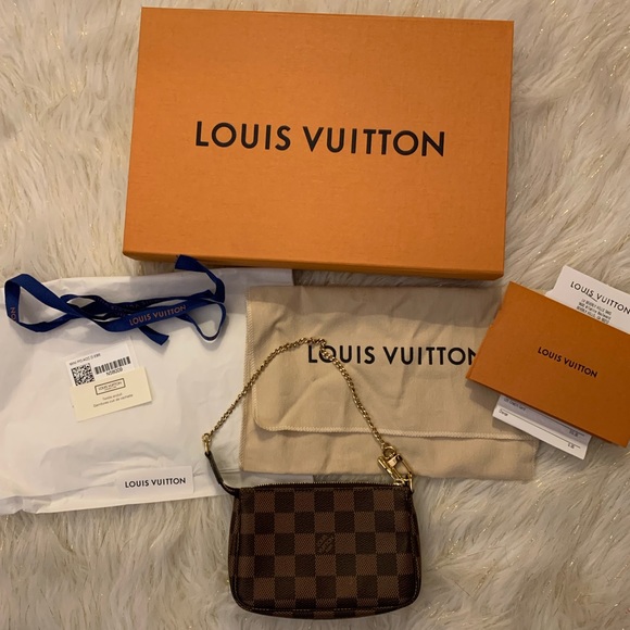 🤩 Louis Vuitton Mini Pochette Bag Pouch Wallet 👜 - Picture 2 of 8